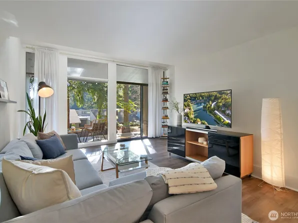 6236 NE 137th Place #229, Redmond, WA 98052