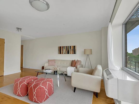 4th image of 2360 Amsterdam Ave APT 4C