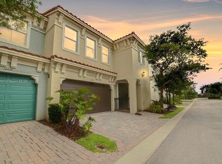 12450 NW 33rd St, Sunrise, FL 33323