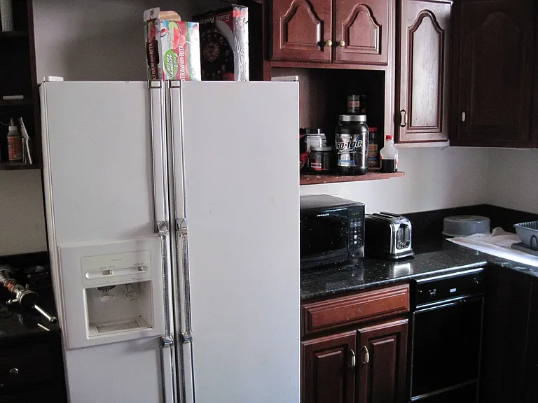 2609-11 N. Maryland Ave. — Photo 10