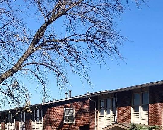 3rd image of 1105 N 48th Ave APT 5