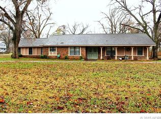 22020 S Wildwood Ln, Claremore, OK 74019
