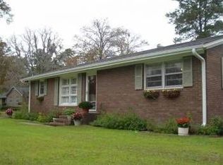 120 E Country Club Dr, Conway, SC 29526