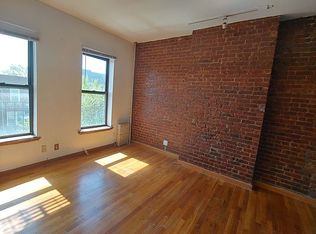 24-26 43rd St #3F, Astoria, NY 11103