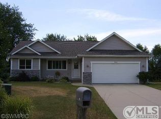 9460 Deerway Ct, Allendale, MI 49401