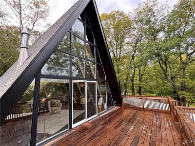 2105 Lakeview Rd, Bushkill, PA, 18324