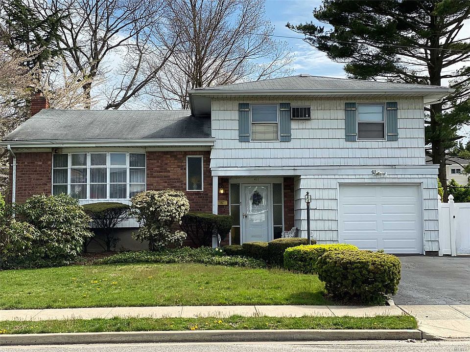 1st image of 411 Violet St