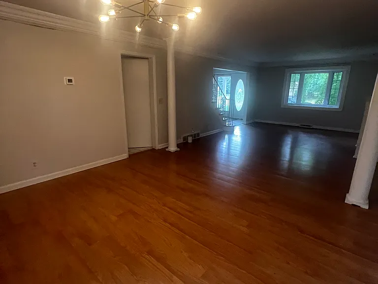 3634 Runnymede Blvd — Photo 9
