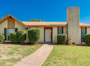 3321 Edelweiss Dr, Grand Prairie, TX 75052