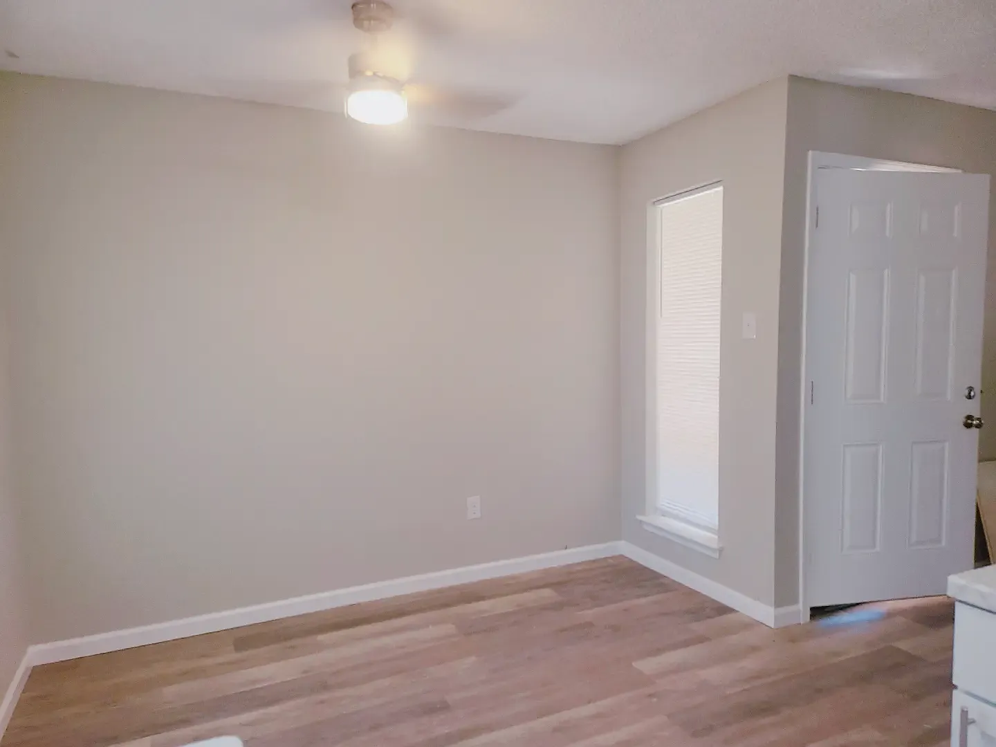 Knollwood Apartments — Photo 4
