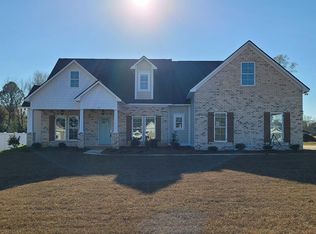 175 Hollister Dr, Albany, GA 31721