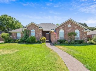 828 Eagles Nest Dr, Hewitt, TX 76643