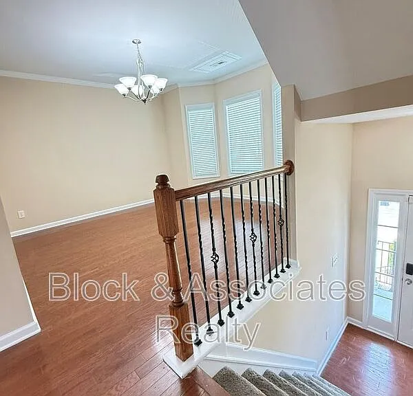 705 Keystone Park Dr #26 — Photo 3