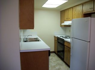 446 Delta Rd APT 4, Amherst, NY 14226