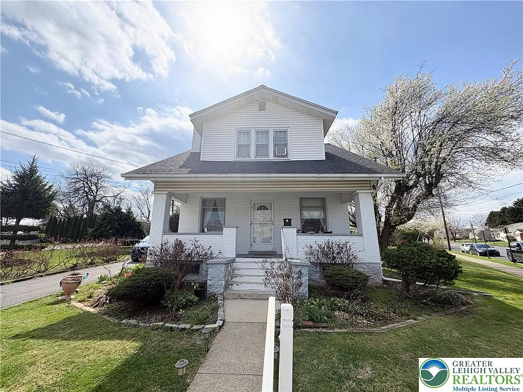 2120 Butztown Rd photo 1
