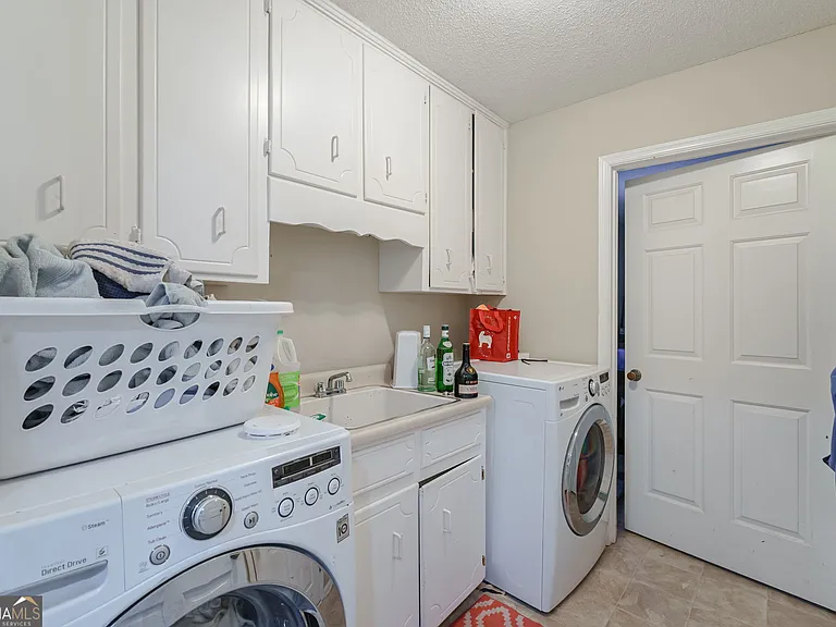 196 Avalon Dr — Photo 31