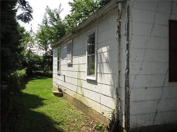 2nd image of 113 Deshler Ave
