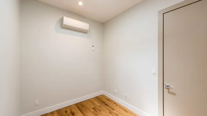 Rented by Nooklyn NYC LLC | media 20