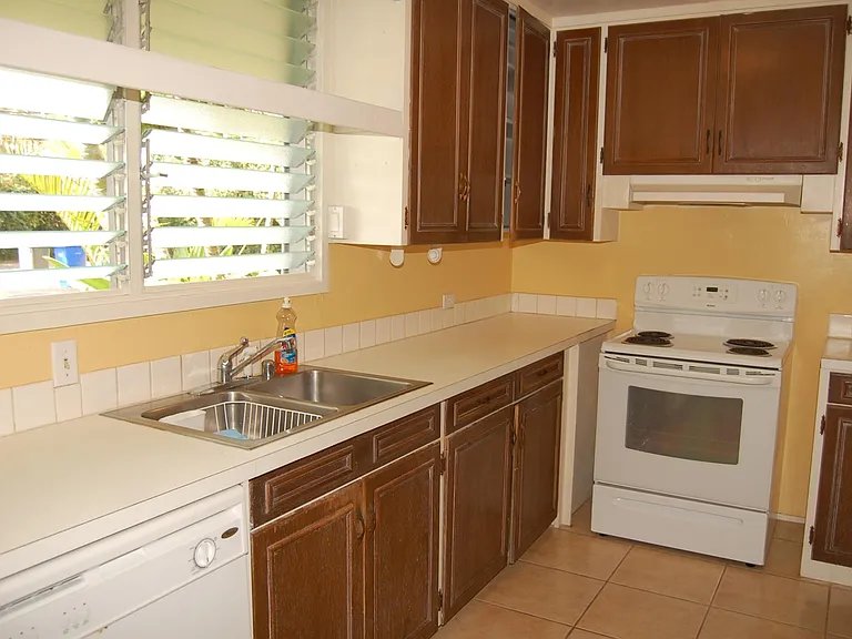 178 Kuukama St — Photo 8