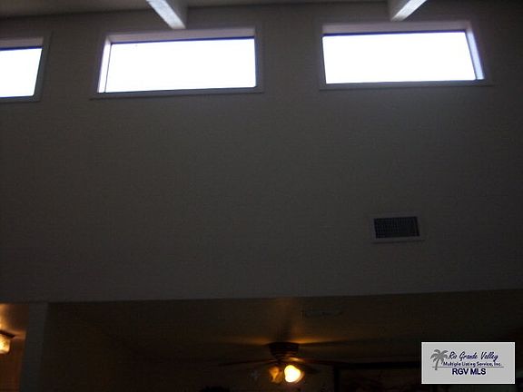 3rd image of 133 Starcrest Dr