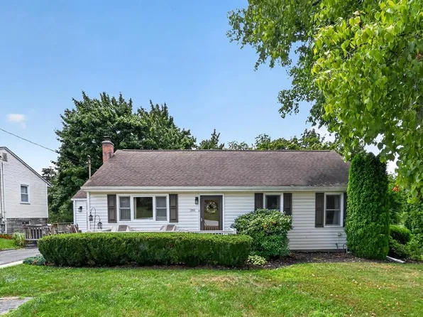 1355 Peiffers Ln, Steelton, PA 17113