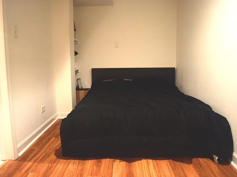 1422 W Fletcher St #G — Photo 11