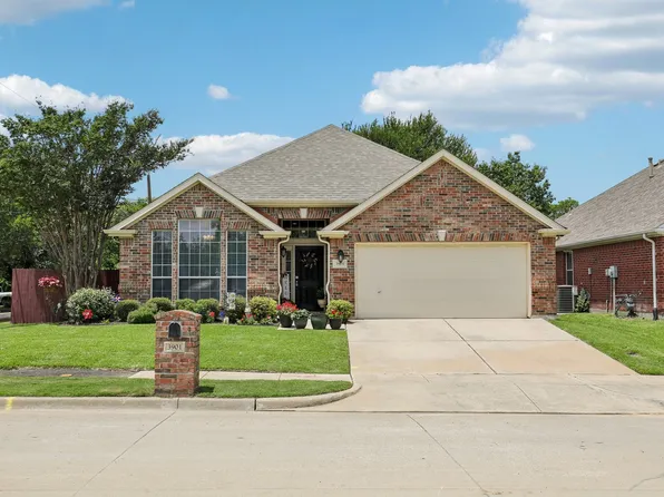 3901 Glenwyck Dr, North Richland Hills, TX 76180