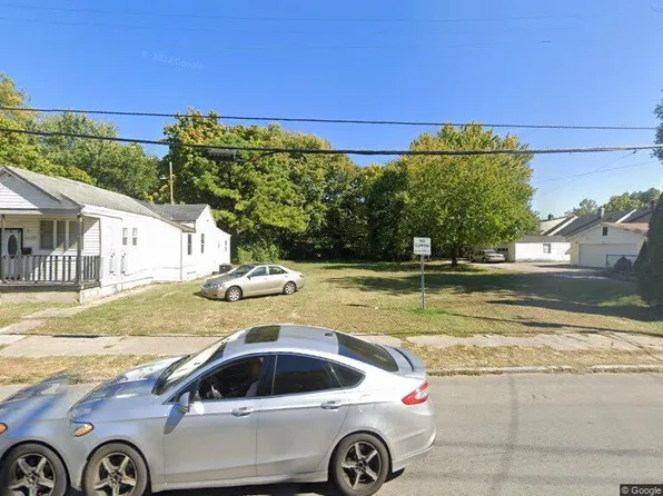 1041 Louis Coleman Jr Dr, Louisville, KY 40211