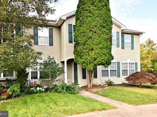 118 Hawthorne Ct, Collegeville, PA 19426