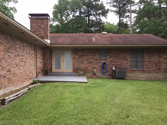 2nd image of 311 Hunters Creek Dr