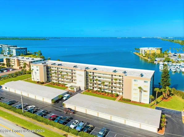 3873 S Banana River Blvd APT 303, Cocoa Beach, FL 32931