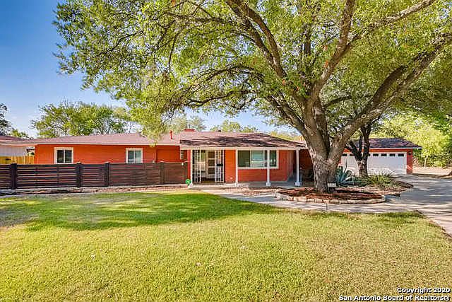 1st image of 202 Rilla Vista Dr