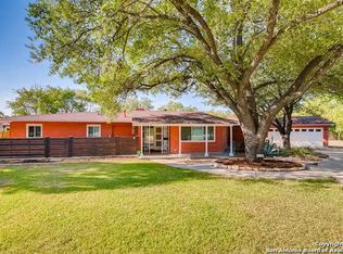 202 Rilla Vista Dr, San Antonio, TX 78216