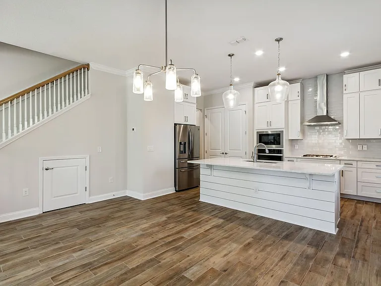 247 Beech St — Photo 14