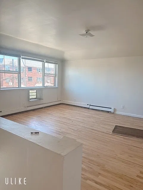 3 bed, 1200 sqft, $3,200 — Photo 3