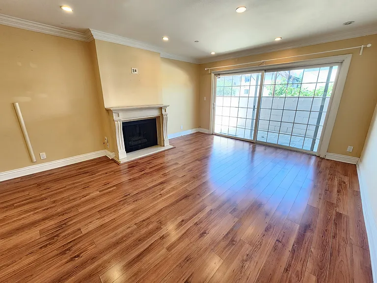620 W Doran St #7 — Photo 23