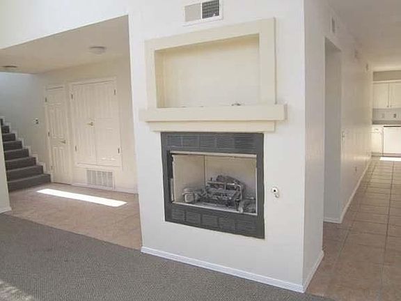 5th image of 4864 Excalibur Dr #B