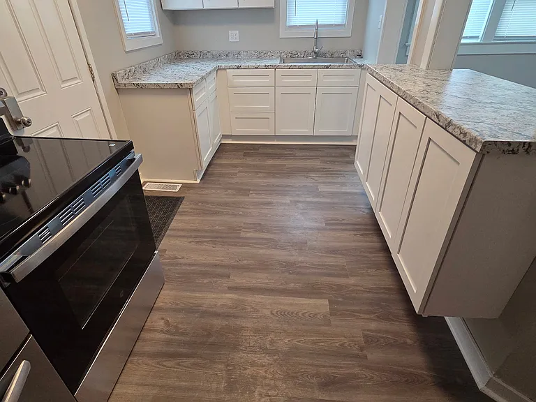 119 S Woodlawn Ave #119 — Photo 5