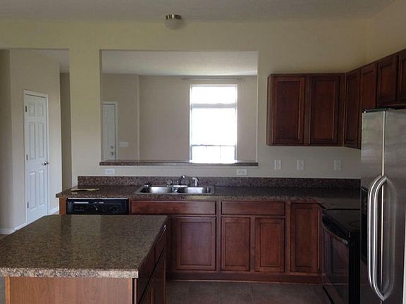 4th image of 107 Bevan Way