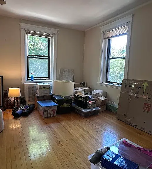 4-1100 Beacon St — Photo 2