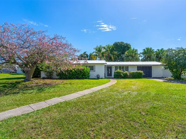 9630 SW 182nd St, Palmetto Bay, FL 33157