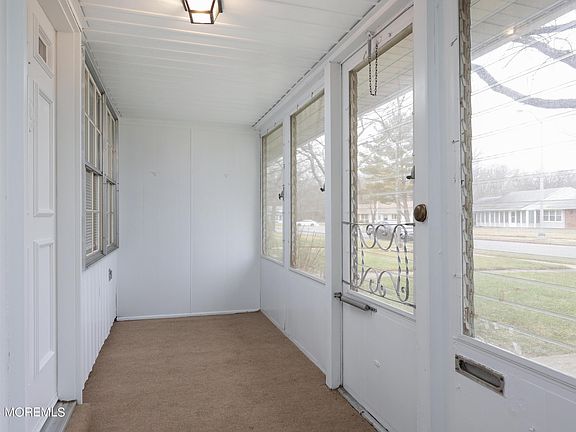 4th image of 217B Buckingham Court