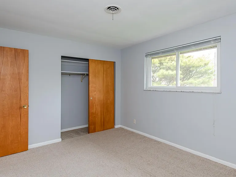 Westcliff Ct — Photo 15