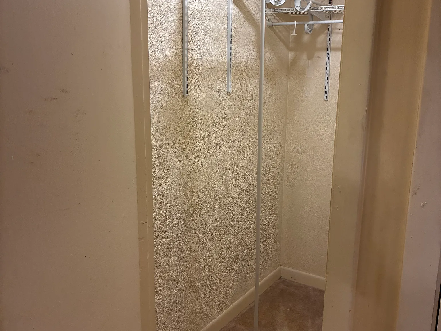 2 bed, $1,895 — Photo 4