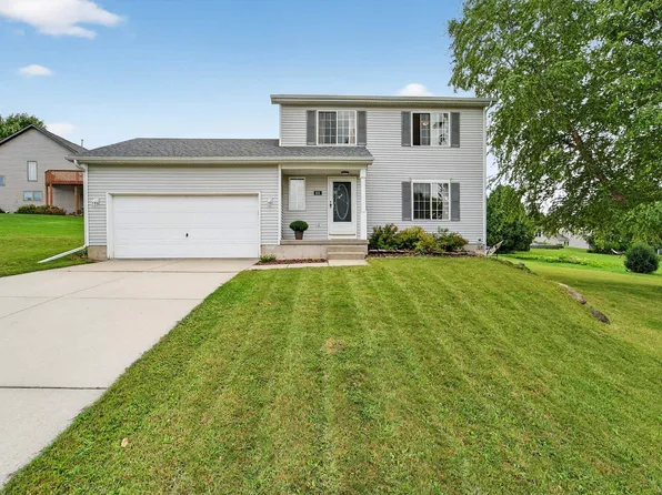 816 Vista Ridge Dr, Mount Horeb, WI 53572