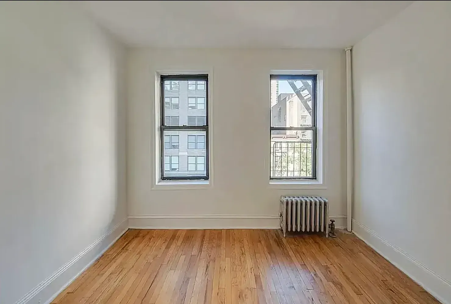 318 East 34th Street — Photo 1