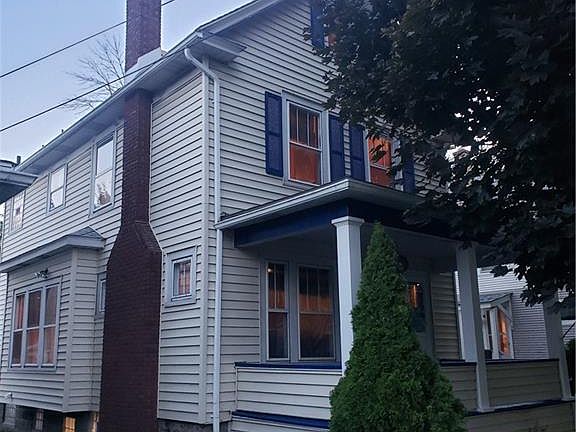 3rd image of 2447 Cleveland Ave