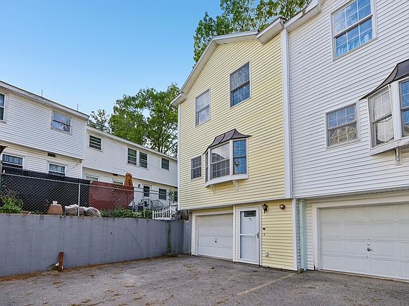 4th image of 115 Beacon Ave APT A