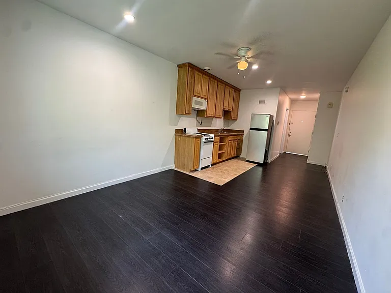11720 Bellagio Rd — Photo 12
