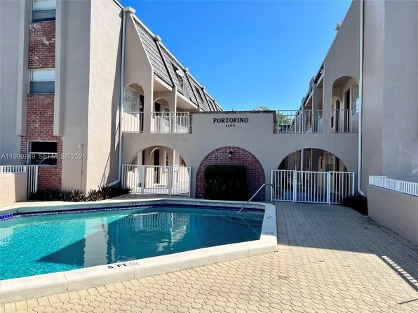 1100 SE 4th Ave APT 10, Deerfield Beach, FL 33441